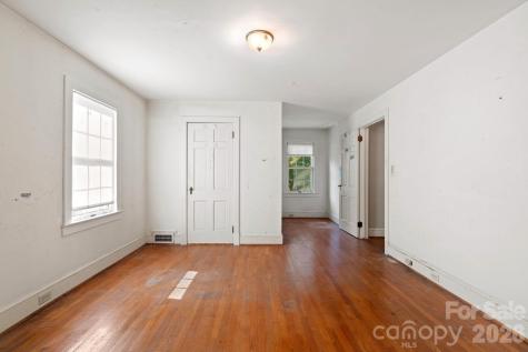 2928 Windsor Road Winston Salem NC 27104