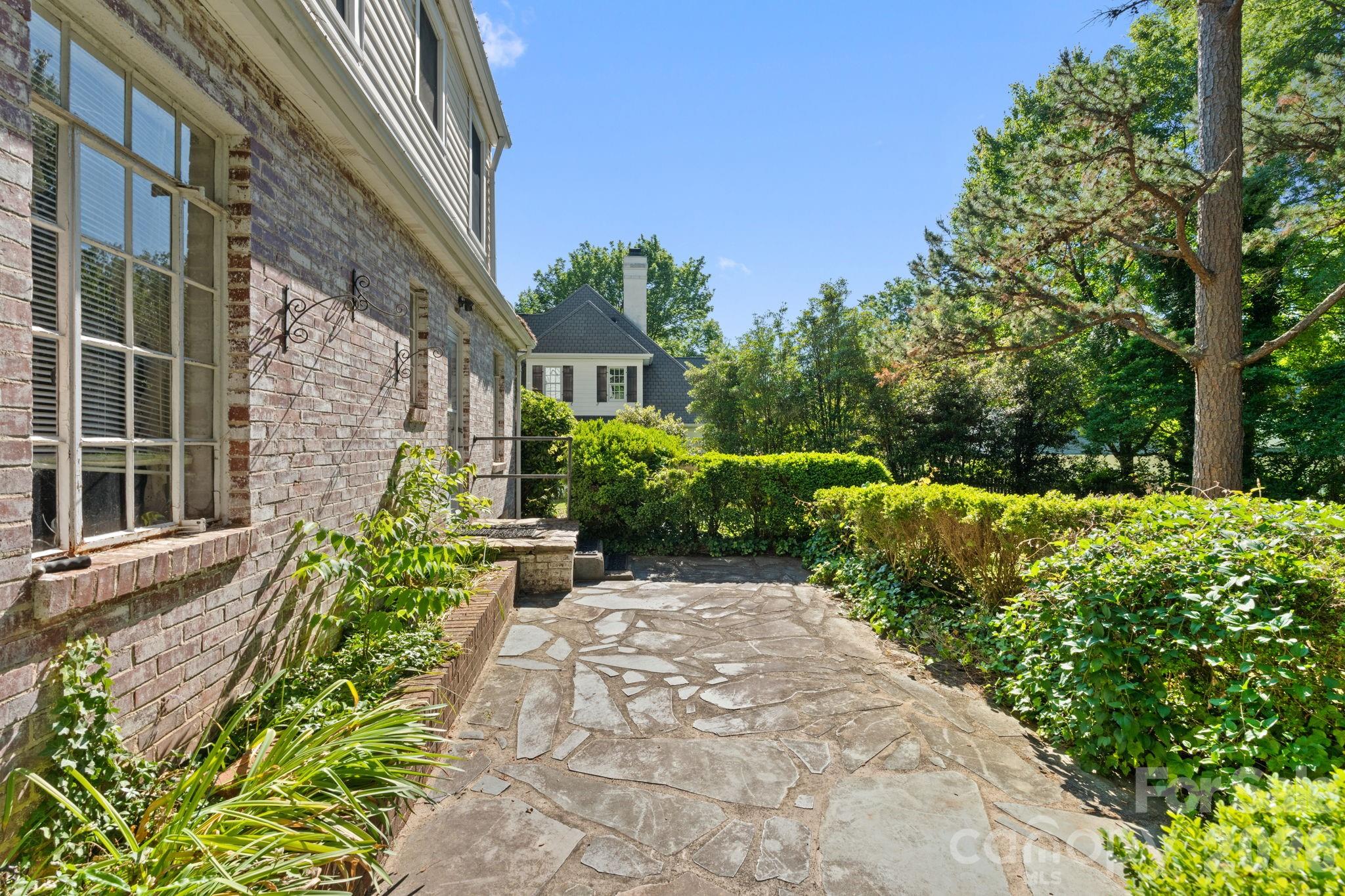 2928 Windsor Road Winston Salem NC 27104