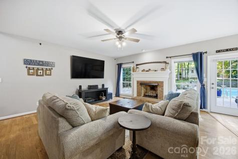 1332 Timberlane Terrace Mooresville NC 28115