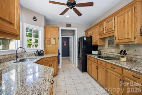 1332 Timberlane Terrace Mooresville NC 28115
