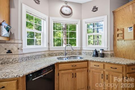 1332 Timberlane Terrace Mooresville NC 28115