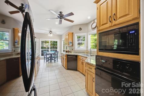1332 Timberlane Terrace Mooresville NC 28115