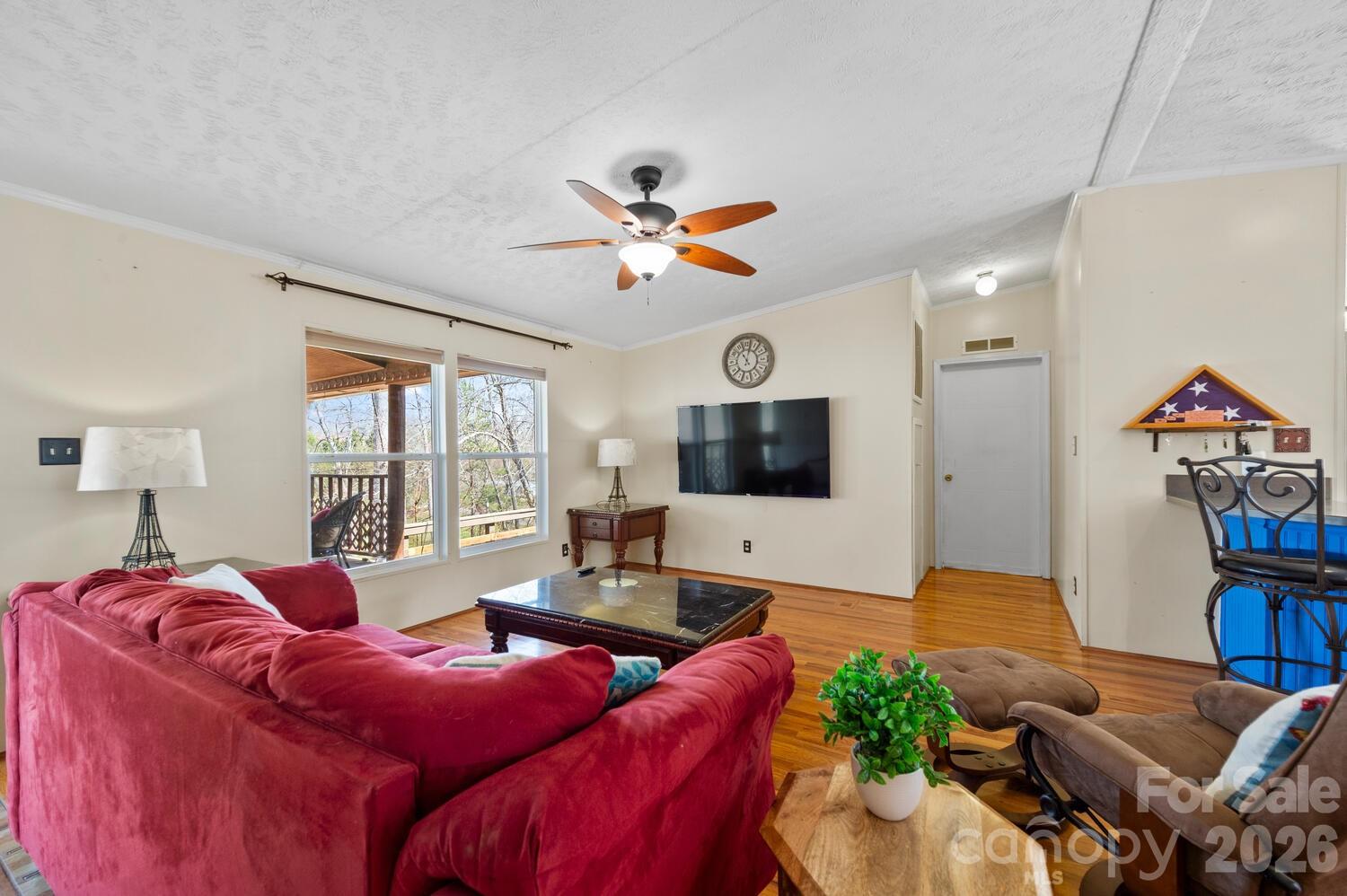 18 Henry White Lane Leicester NC 28748