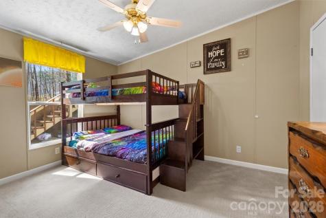 18 Henry White Lane Leicester NC 28748