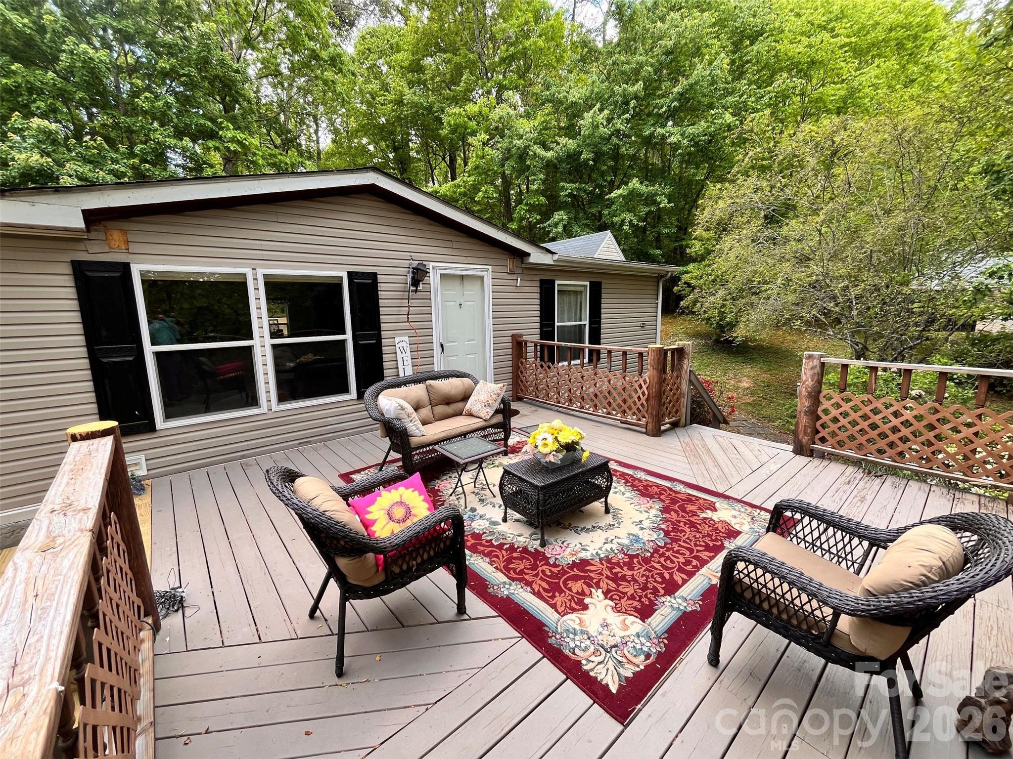 18 Henry White Lane Leicester NC 28748