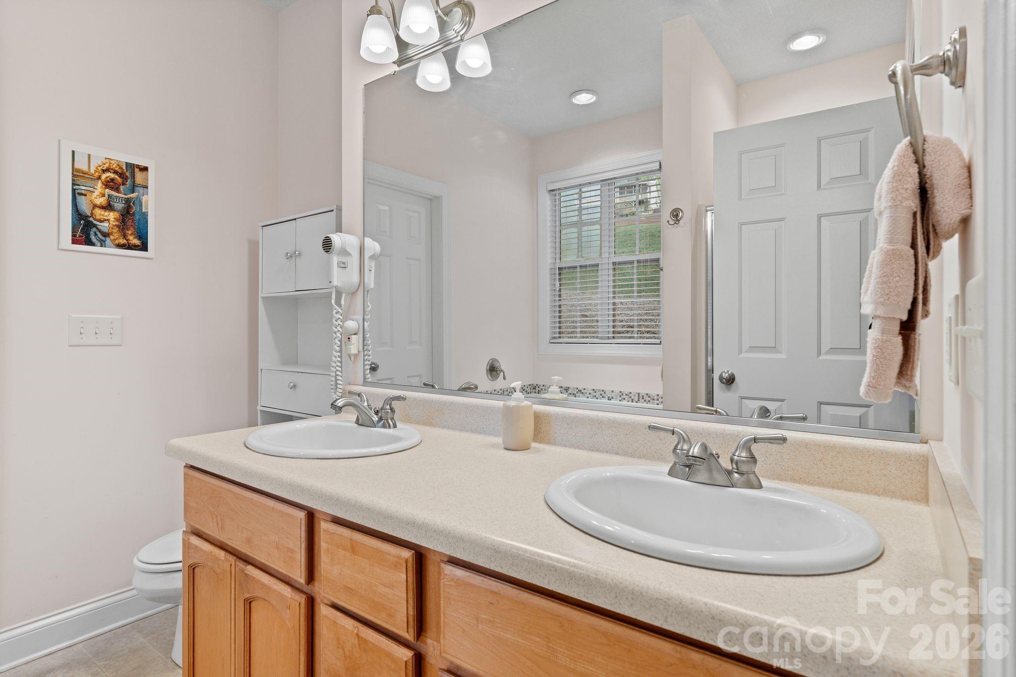 112 Chestnut Lane Hendersonville NC 28792