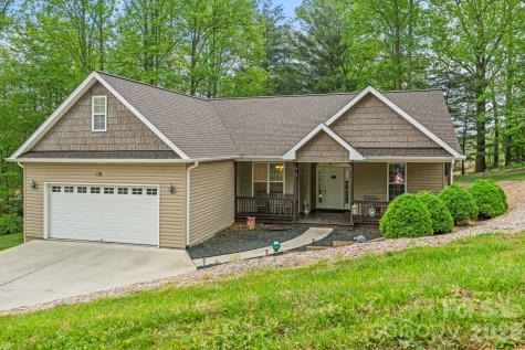 112 Chestnut Lane Hendersonville NC 28792