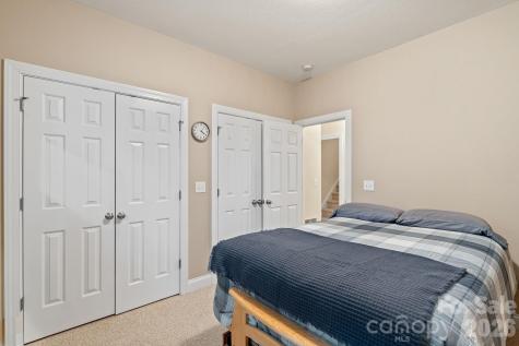 112 Chestnut Lane Hendersonville NC 28792