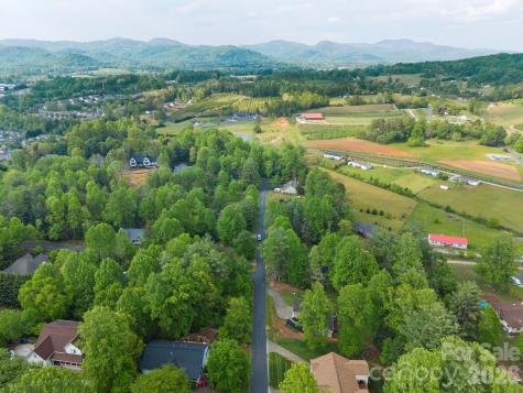 112 Chestnut Lane Hendersonville NC 28792