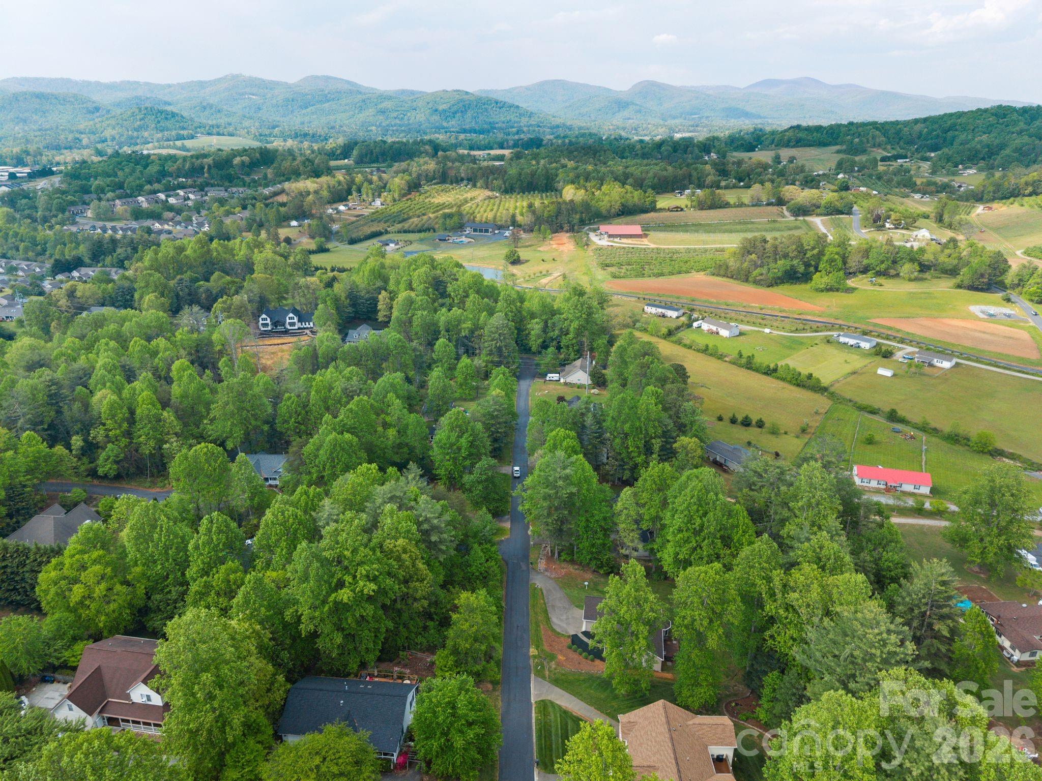 112 Chestnut Lane Hendersonville NC 28792