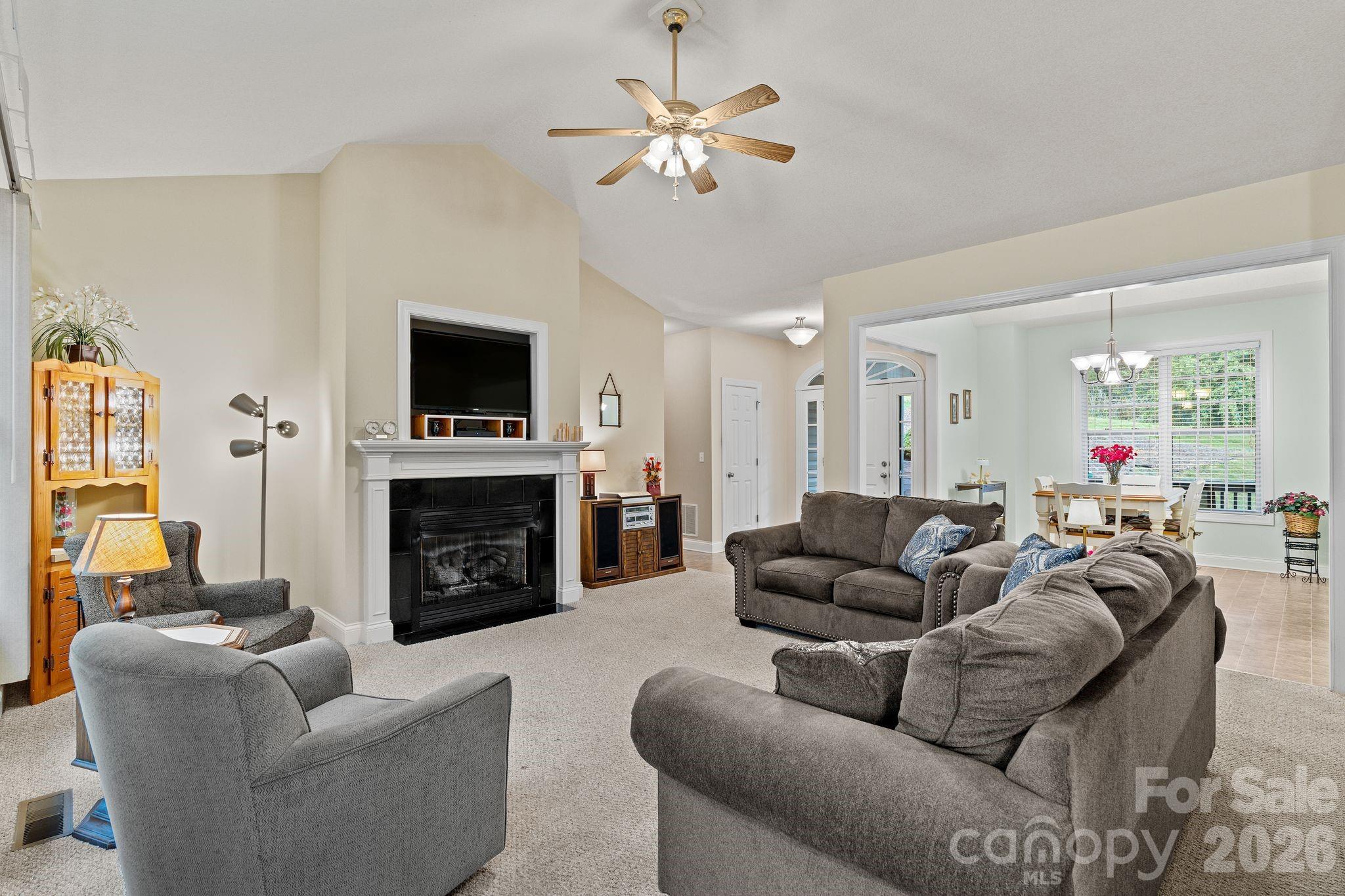 112 Chestnut Lane Hendersonville NC 28792