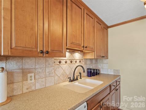 125 Townhouse Drive Burnsville NC 28714