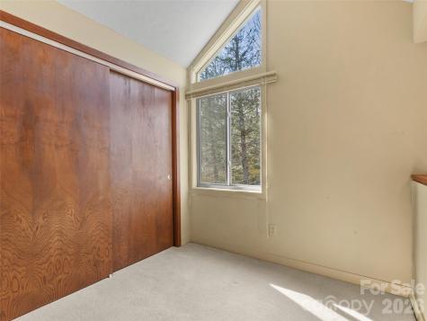 125 Townhouse Drive Burnsville NC 28714