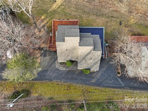 125 Townhouse Drive Burnsville NC 28714