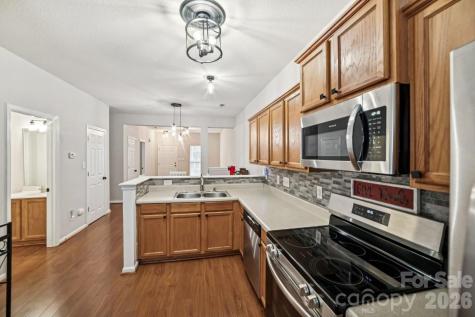 2731 Meadow Knoll Drive Charlotte NC 28269
