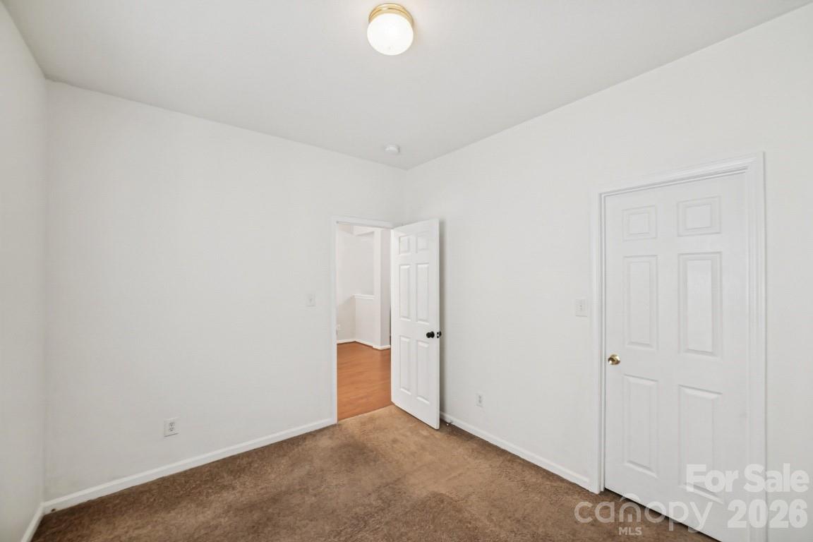 2731 Meadow Knoll Drive Charlotte NC 28269