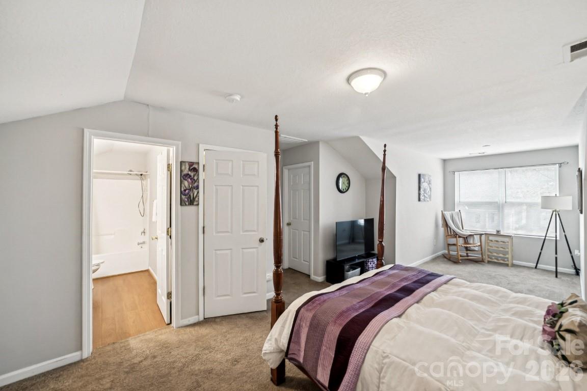 2731 Meadow Knoll Drive Charlotte NC 28269