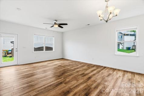 226 Cardwell Lane Fletcher NC 28732