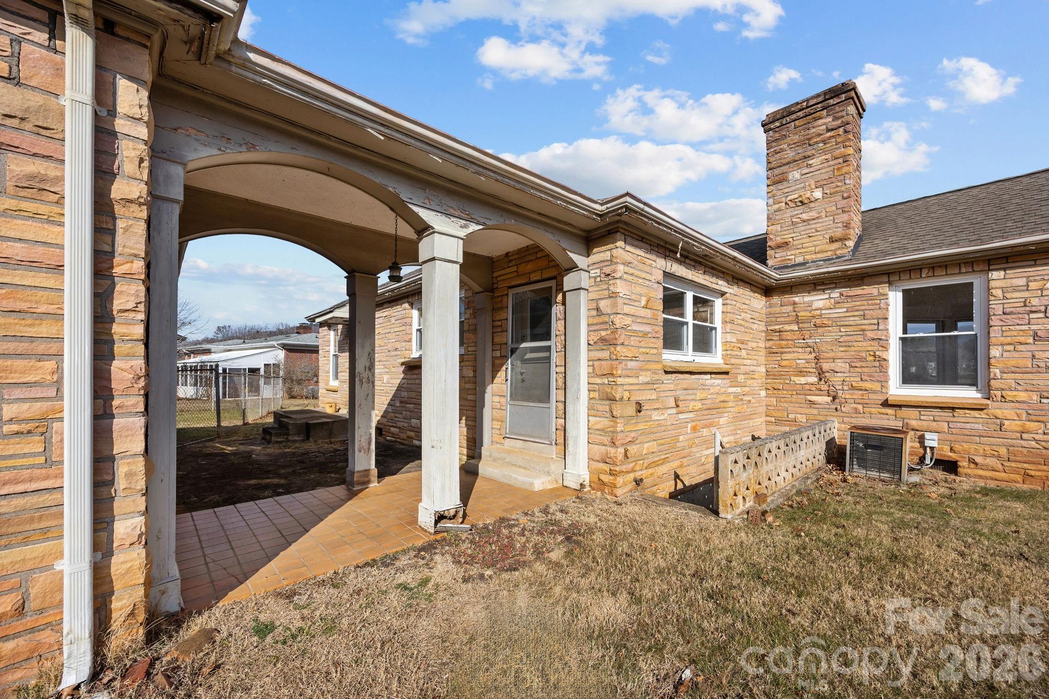 21 Edgewater Lane Asheville NC 28804