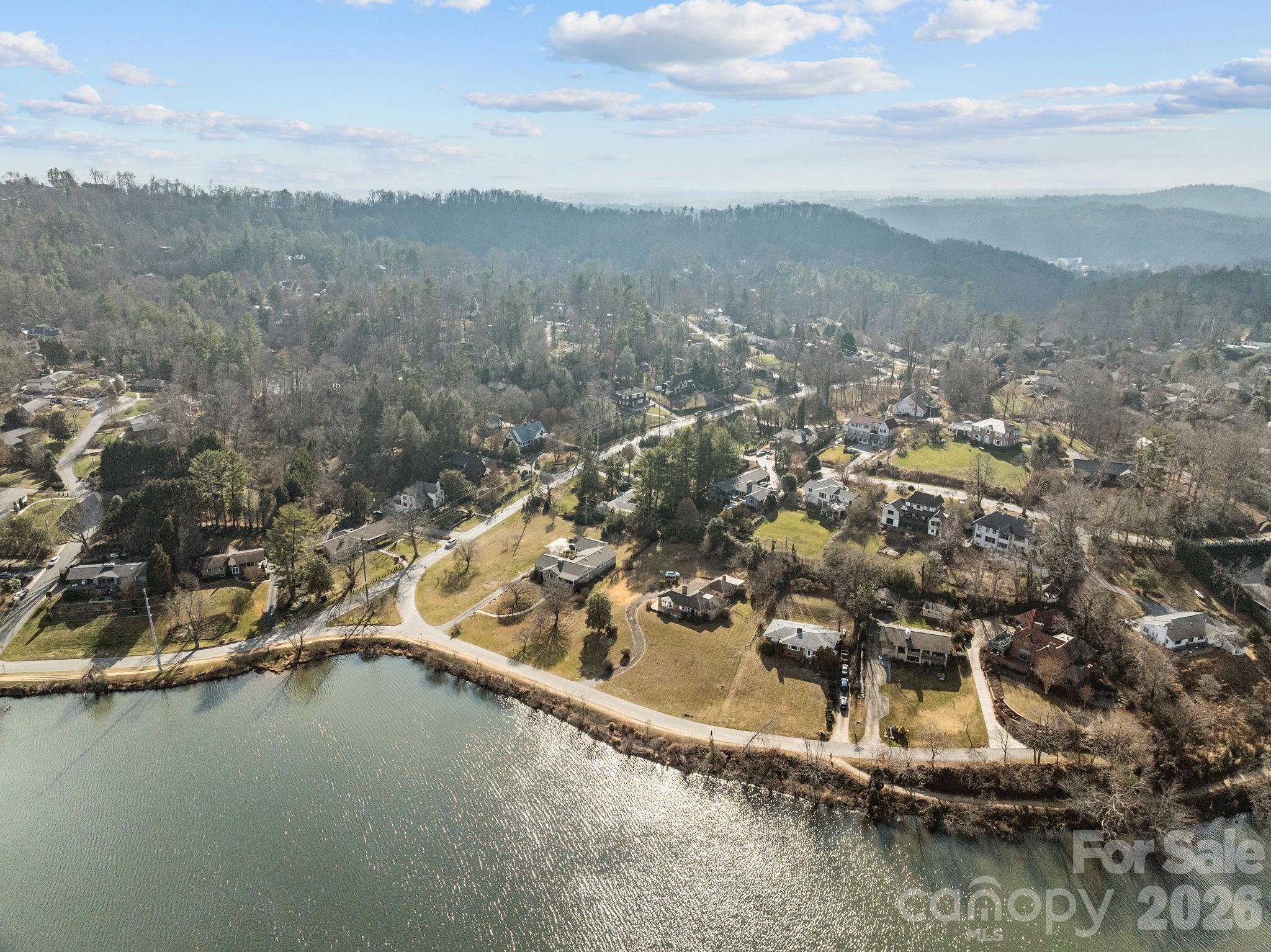 21 Edgewater Lane Asheville NC 28804