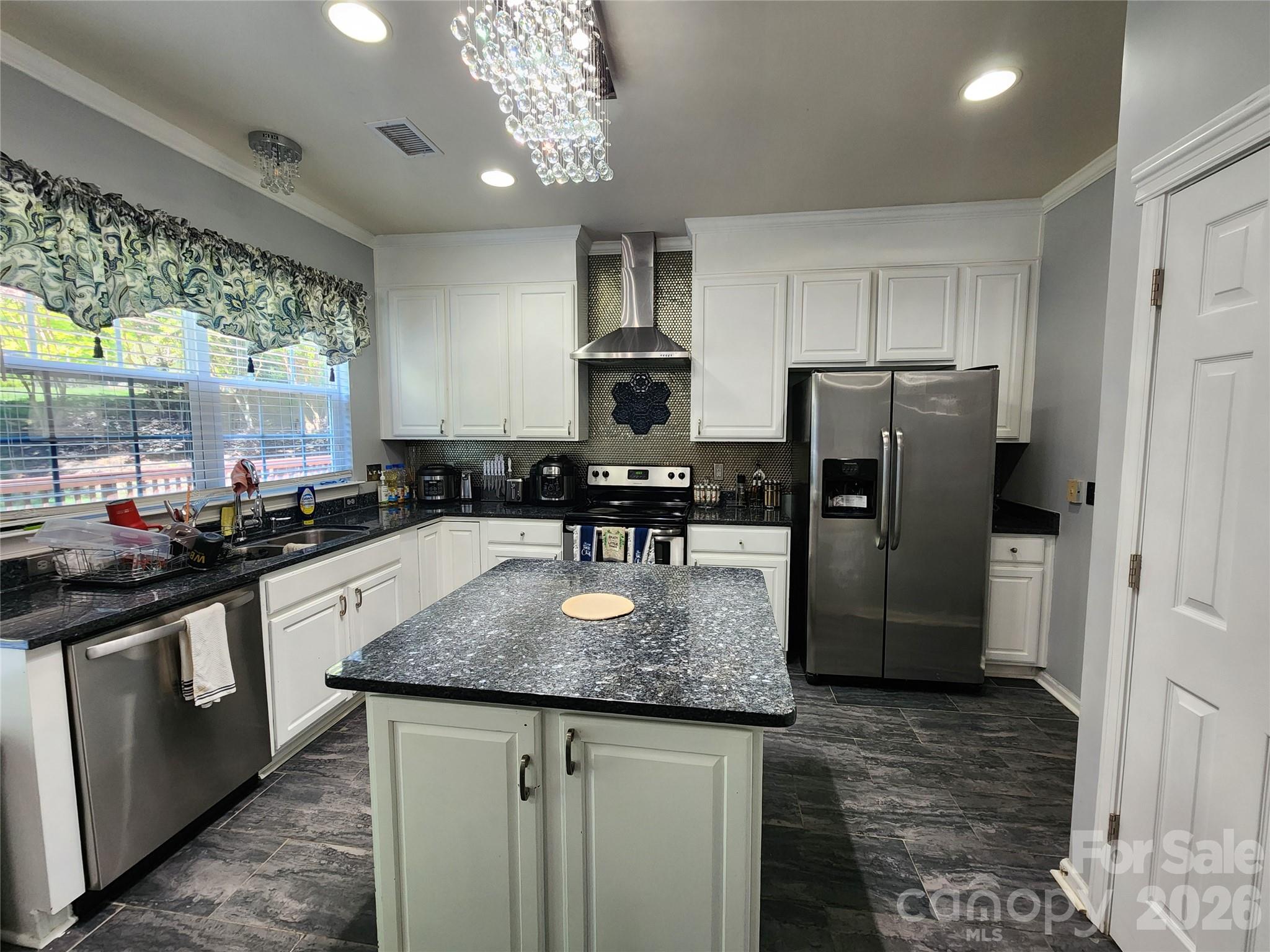 9022 Goldfields Drive Charlotte NC 28227