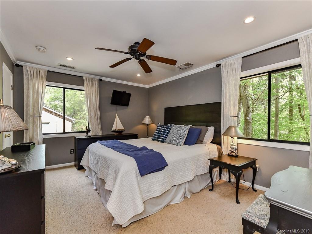 6901 Valley Haven Drive Charlotte NC 28211