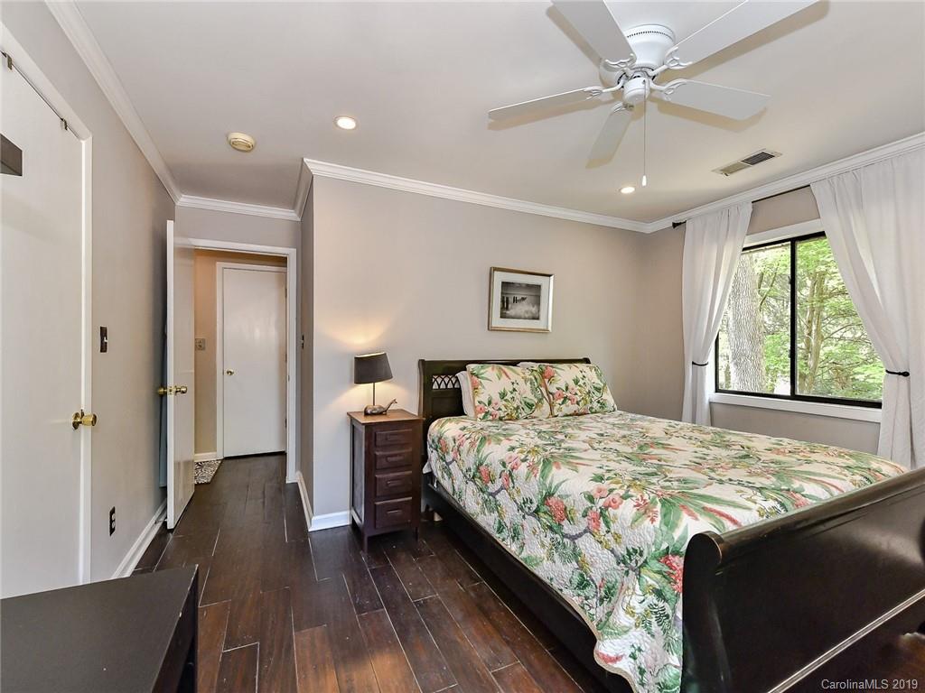 6901 Valley Haven Drive Charlotte NC 28211