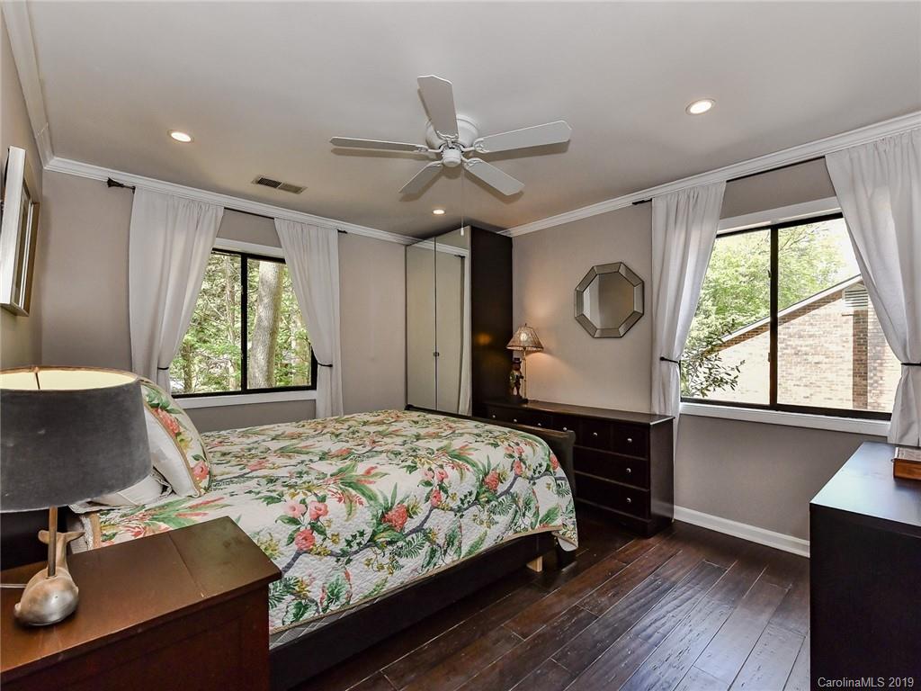 6901 Valley Haven Drive Charlotte NC 28211