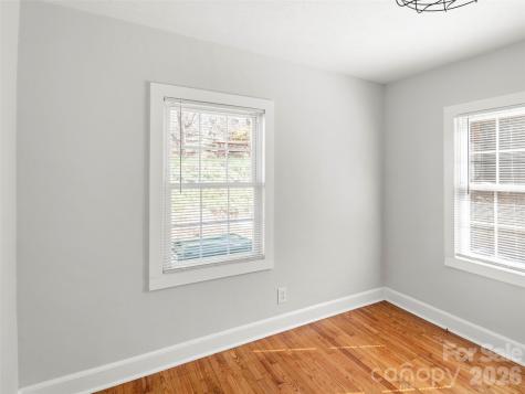 9 S Woodward Avenue Asheville NC 28804