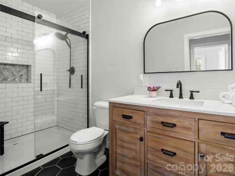 9 S Woodward Avenue Asheville NC 28804