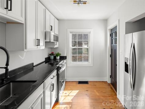 9 S Woodward Avenue Asheville NC 28804