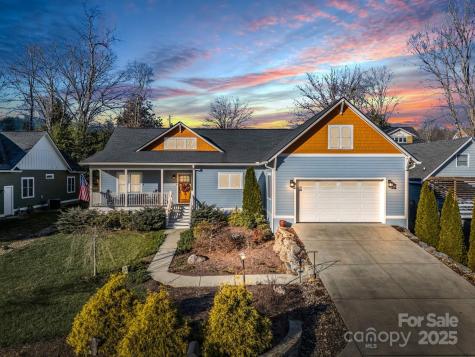 121 Louisa Street Black Mountain NC 28711
