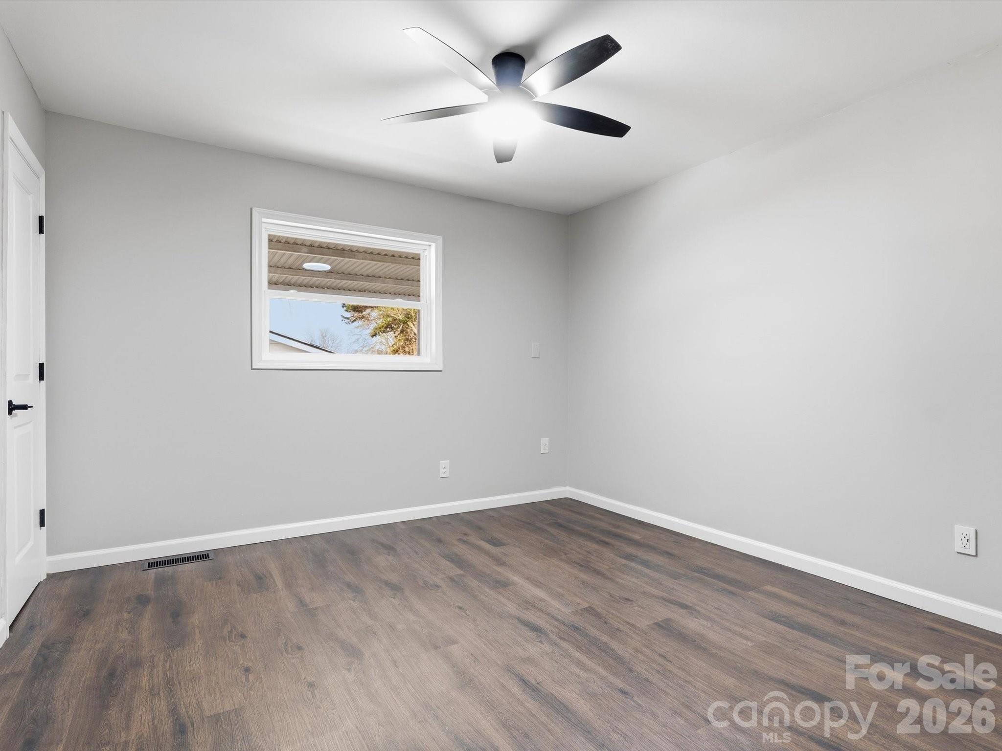 9243 Edgevale Drive Charlotte NC 28216