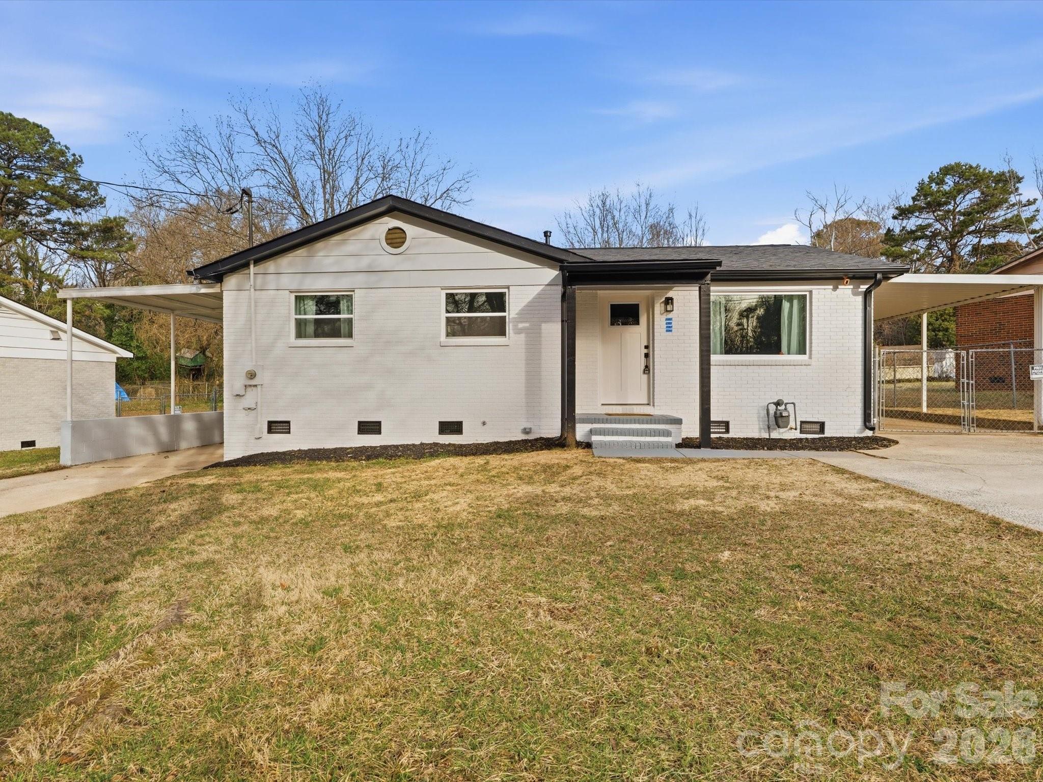 9243 Edgevale Drive Charlotte NC 28216