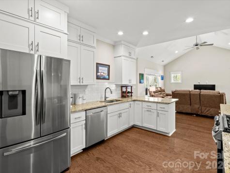 111 Ellis Lane Arden NC 28704