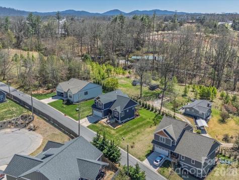 111 Ellis Lane Arden NC 28704