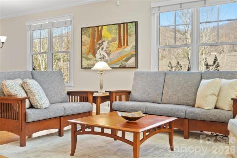 2 Meadow Vista Court Asheville NC 28803