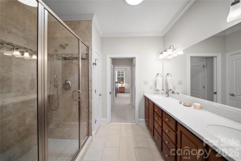 2 Meadow Vista Court Asheville NC 28803