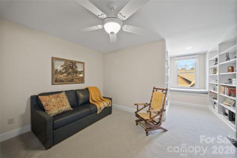 2 Meadow Vista Court Asheville NC 28803