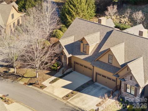 2 Meadow Vista Court Asheville NC 28803