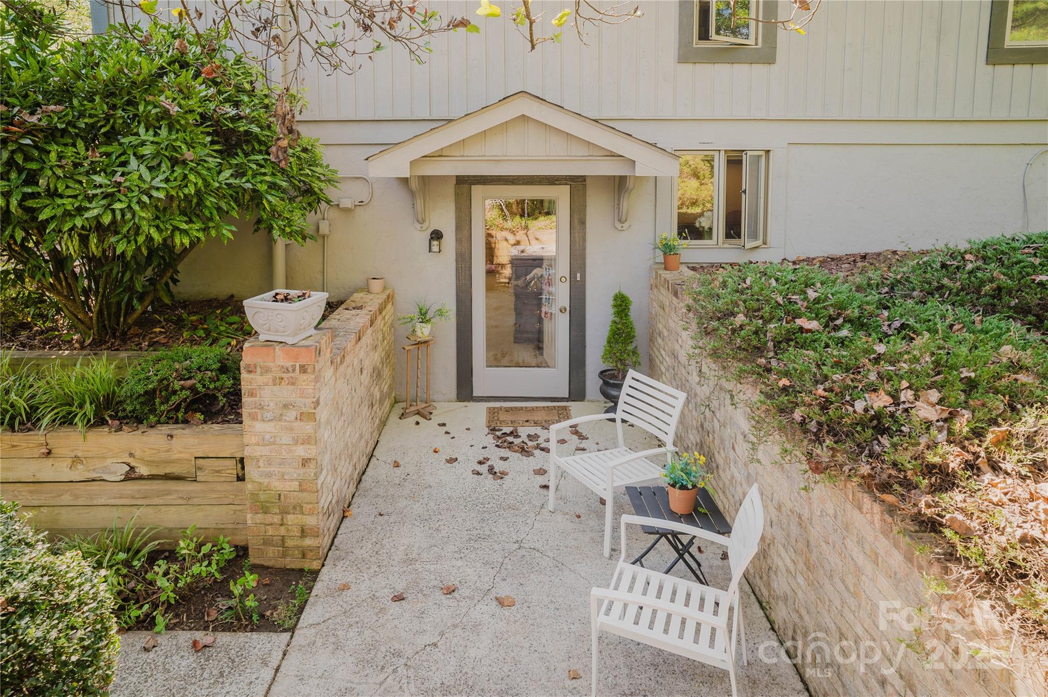 115 Hawkins Creek Road Hendersonville NC 28791