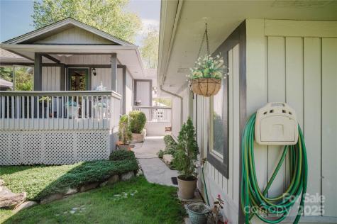 115 Hawkins Creek Road Hendersonville NC 28791