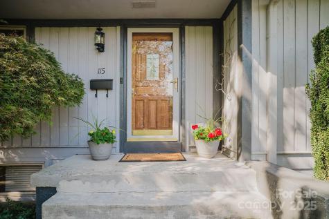 115 Hawkins Creek Road Hendersonville NC 28791