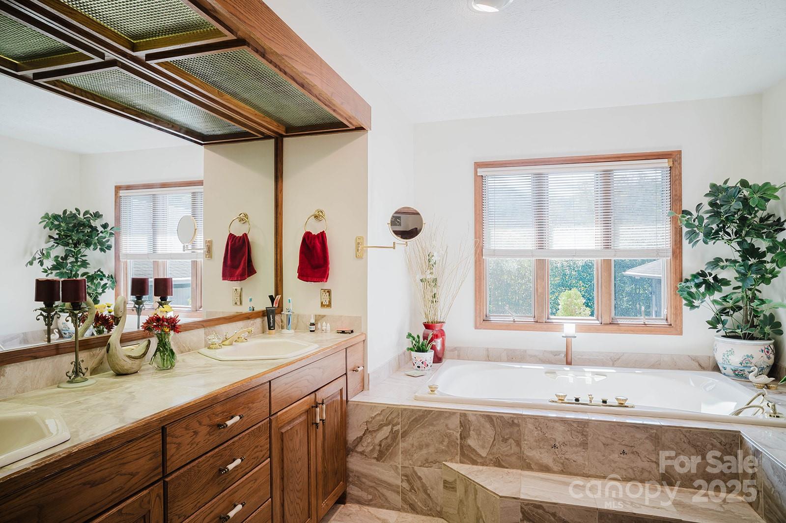 115 Hawkins Creek Road Hendersonville NC 28791