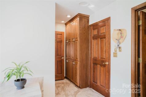 115 Hawkins Creek Road Hendersonville NC 28791