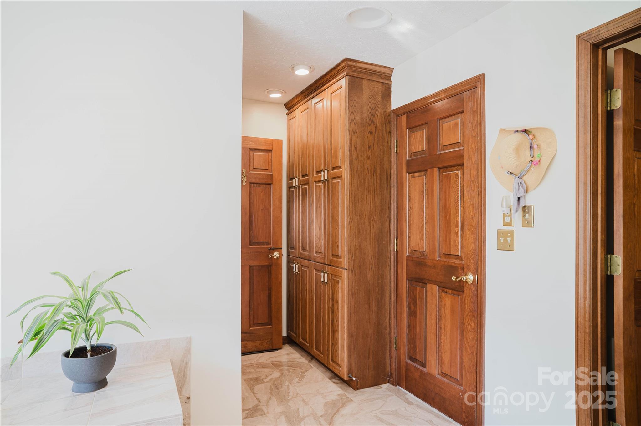115 Hawkins Creek Road Hendersonville NC 28791