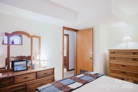 115 Hawkins Creek Road Hendersonville NC 28791