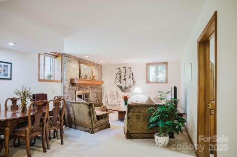 115 Hawkins Creek Road Hendersonville NC 28791