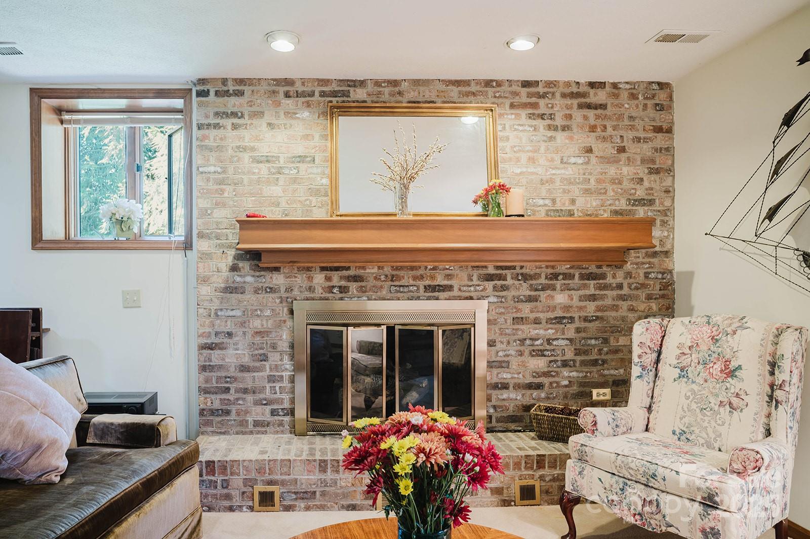 115 Hawkins Creek Road Hendersonville NC 28791