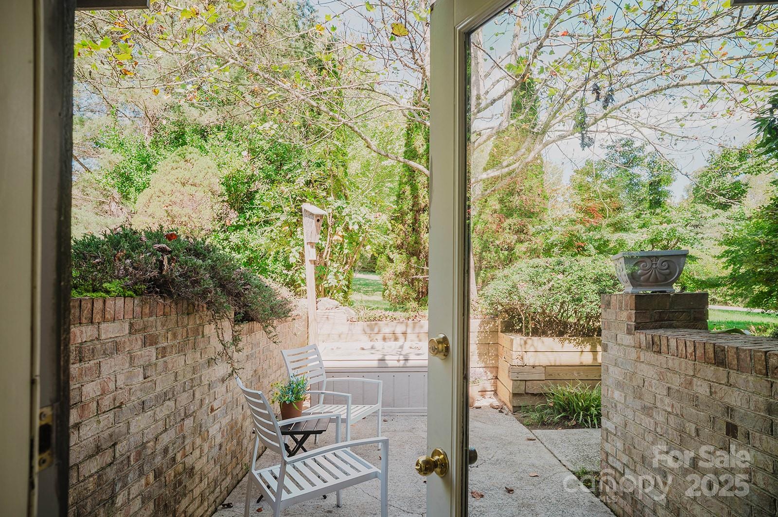 115 Hawkins Creek Road Hendersonville NC 28791